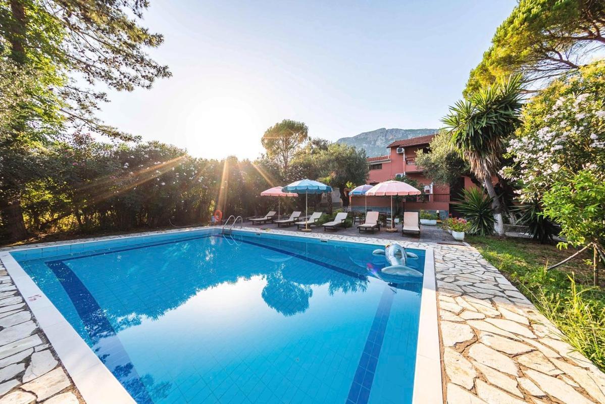 Mimosa Apartments With Pool Палеокастрица Экстерьер фото